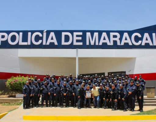 Ascendidos 108 funcionarios de Polimaracaibo en reconocimiento a su mérito y compromiso