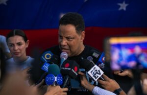 Rafael Ramírez se reencuentra con los marabinos en Santa Lucía a menos de 48 horas de su liberación