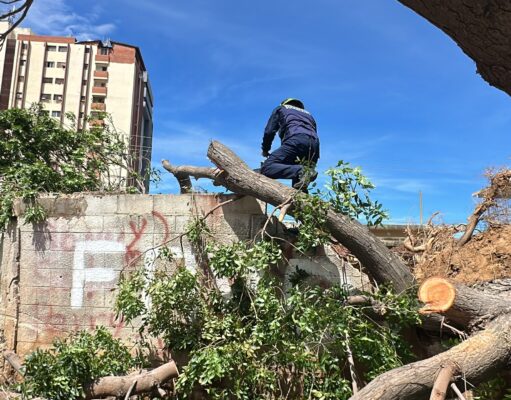 Engherbert Atencio, Comandante de Bomberos: «Maracaibo soportó el aguacero del domingo y no hay incidentes graves»