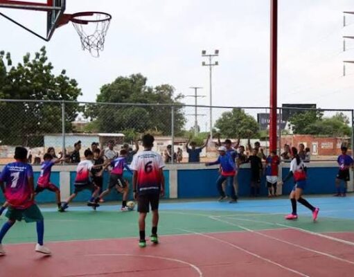 Alcaldía de Maracaibo invierte los aportes tributarios en recuperación de espacios de recreación