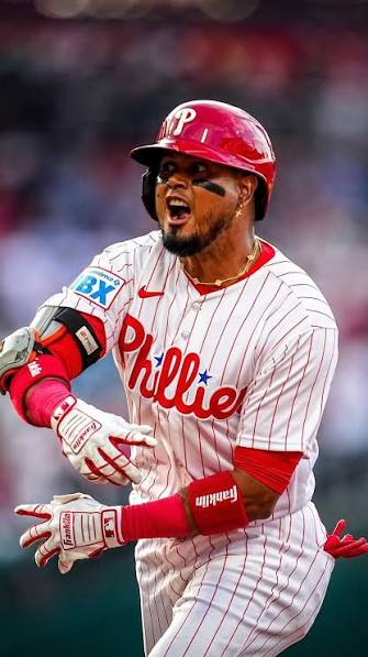 Arráez cómodo: llegó a 171 hits y lidera otra vez el bateo en las mayores