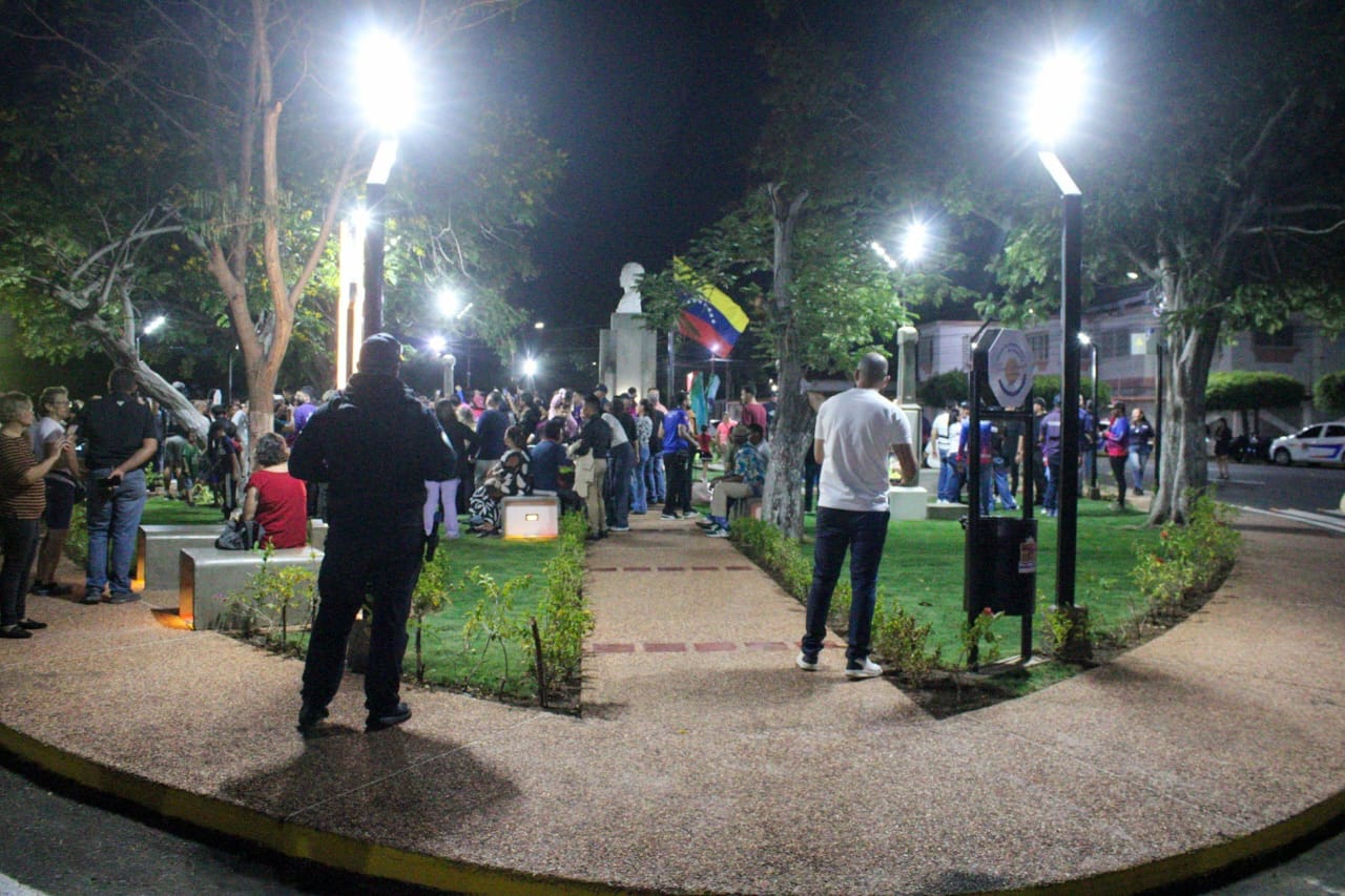 Alcalde Di Martino: «La plaza «Sucre» la recuperamos de los escombros