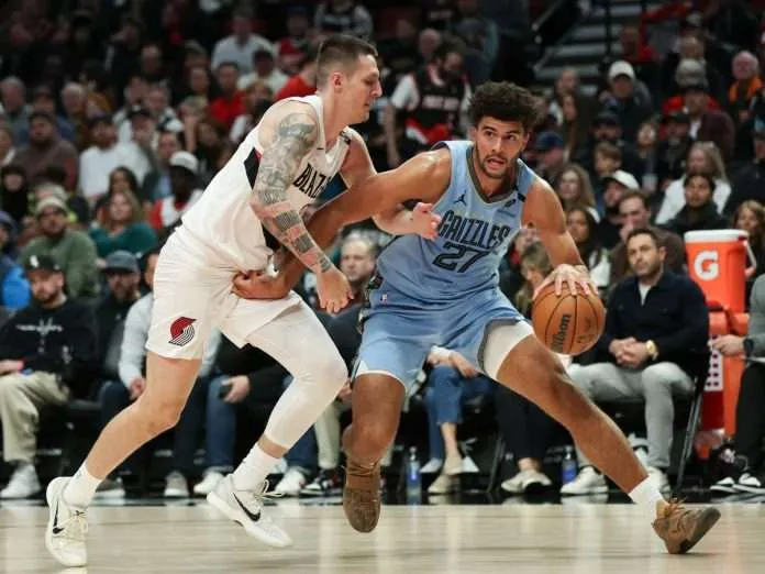 NBA: Cameron Boozer con su primer triple-doble guió a Grizzlies